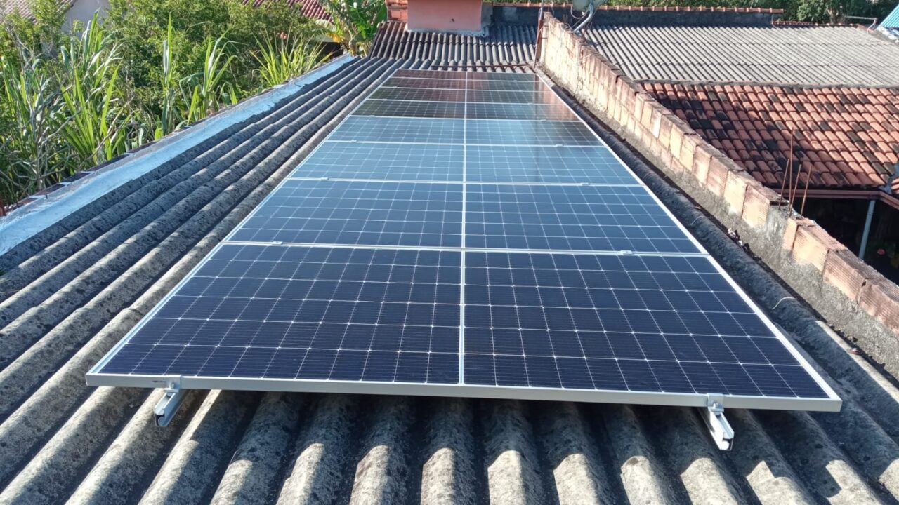Sistema solar residencial em Maricá — 40,0 kWp