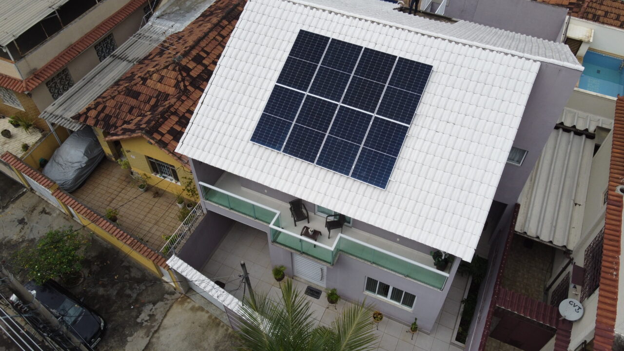 Sistema solar residencial em Rio de Janeiro — 4,28 kWp
