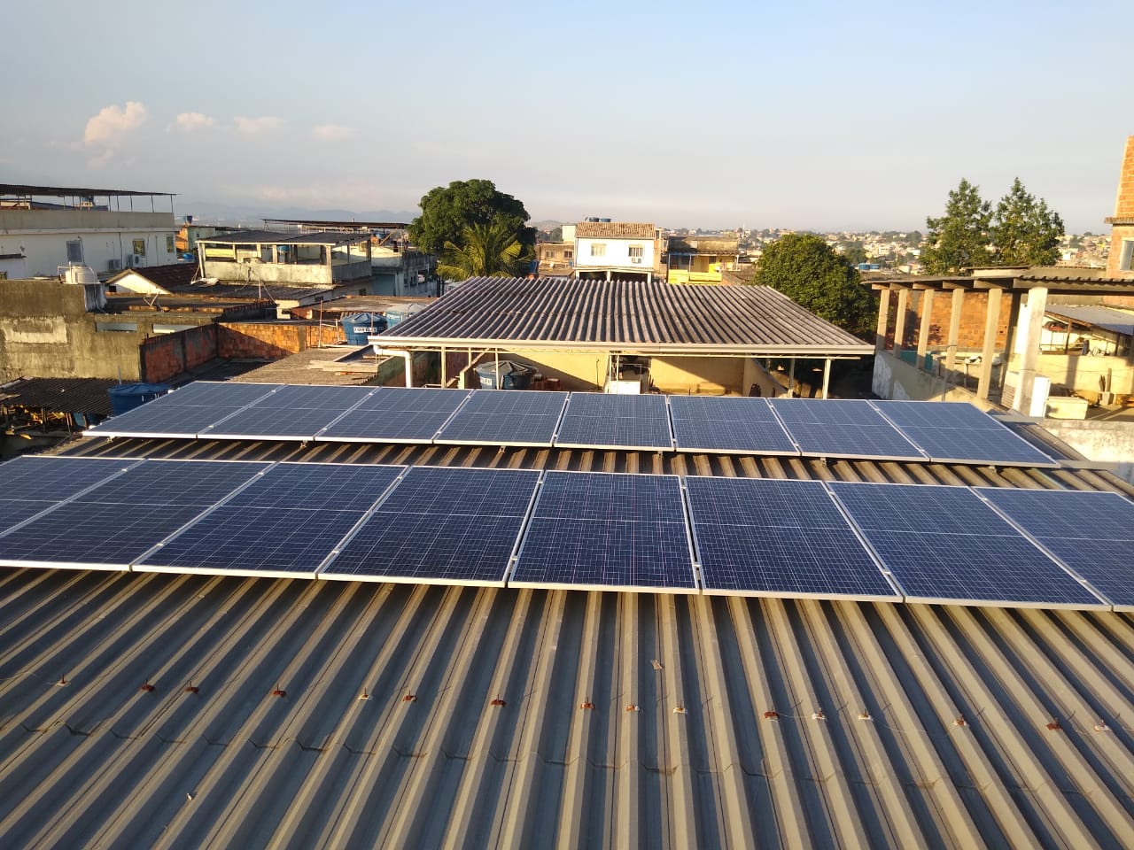 Sistema solar residencial em Duque de Caxias — 6,48 kWp
